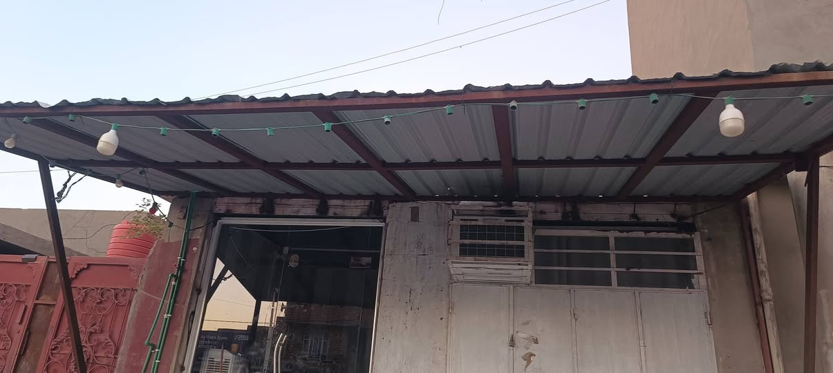 السلام عليكم ورحمة الله قمريه لبيع طول 6×4
مكان زين قوس هاذه رقمي  ***********
