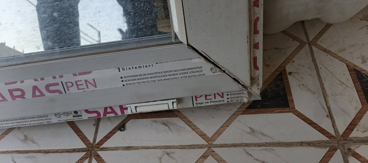 طول 200 عرض 80
جديد ما مشدود هوه والجرجوبة 
طايح لحيمه طاك مثل ما مبين بالصورة سعره ٣٠ 
مكانه نجف مجمع ابو تراب


**إذا كنت صاحب هذا الإعلان وتريد حذفه لأي سبب، رجاءا أرسل رسالة إلى الدعم الفني**