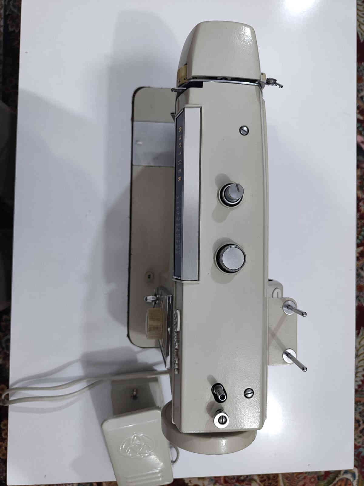 مكينة خياطة نوع براذير ياباني نظيفة جداً استخدام قليل 👍
مع ميز ارضي قياس ٥٠*١٢٠ سم
سعر ١٩٠ الف 
مكاني كربلاء
للتواصل 
‭٠٧٧١ ٦٧٥ ٨١٧١‬
