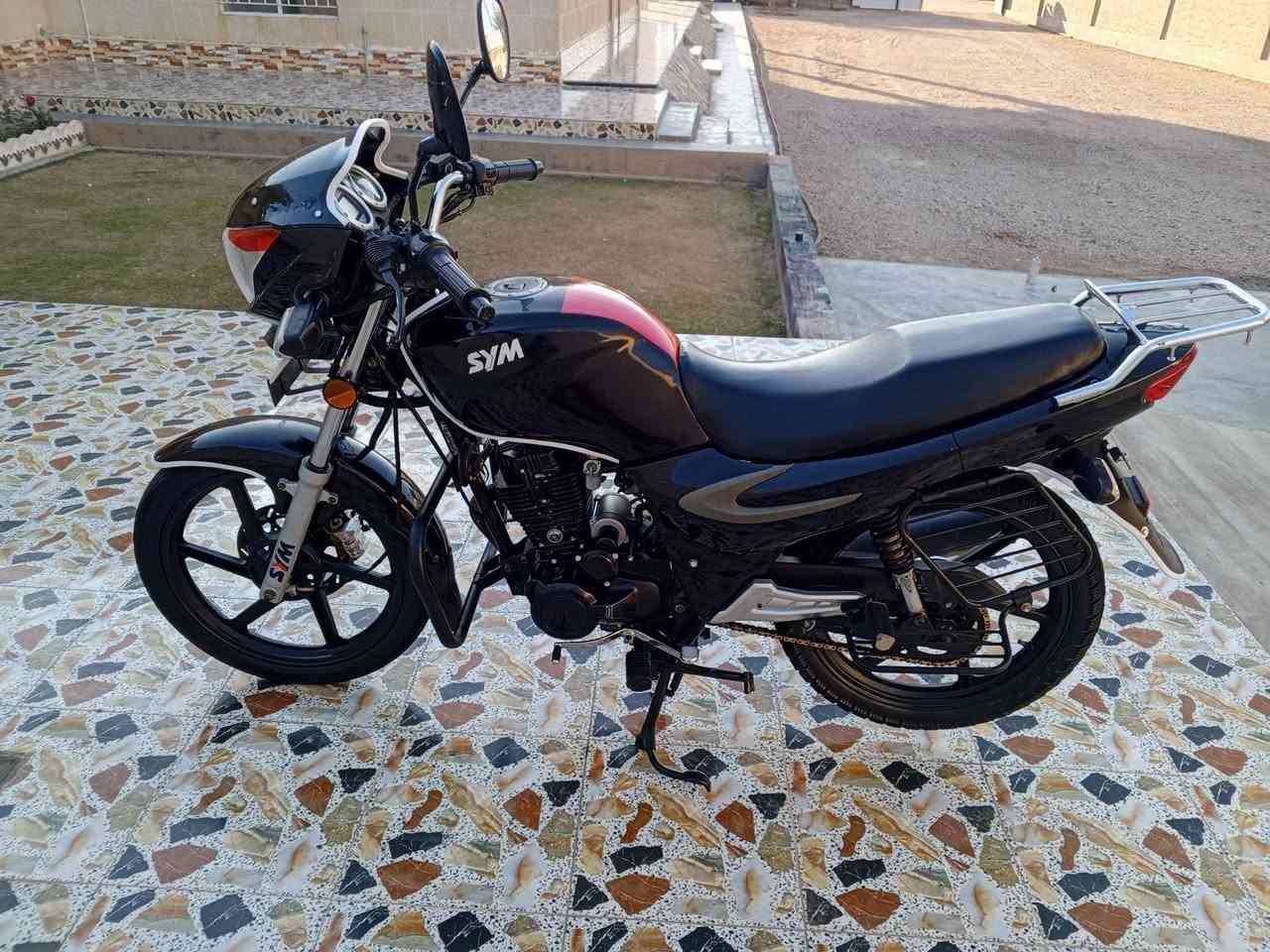 يا الله دراجه سايم للبيع موديل 2020مكمرك وكامل بس اسجل دراجه مال جناي ربع ماتحط عليه  محرك اسبانه ما ممدود علي السعر مليون 200وبي مجال للشراي ولمو شراي لا يعلق ويكسر بحلال العالم مكاني الرمادي هذه رقمي للتواصل ***********متواجد عل خاص
