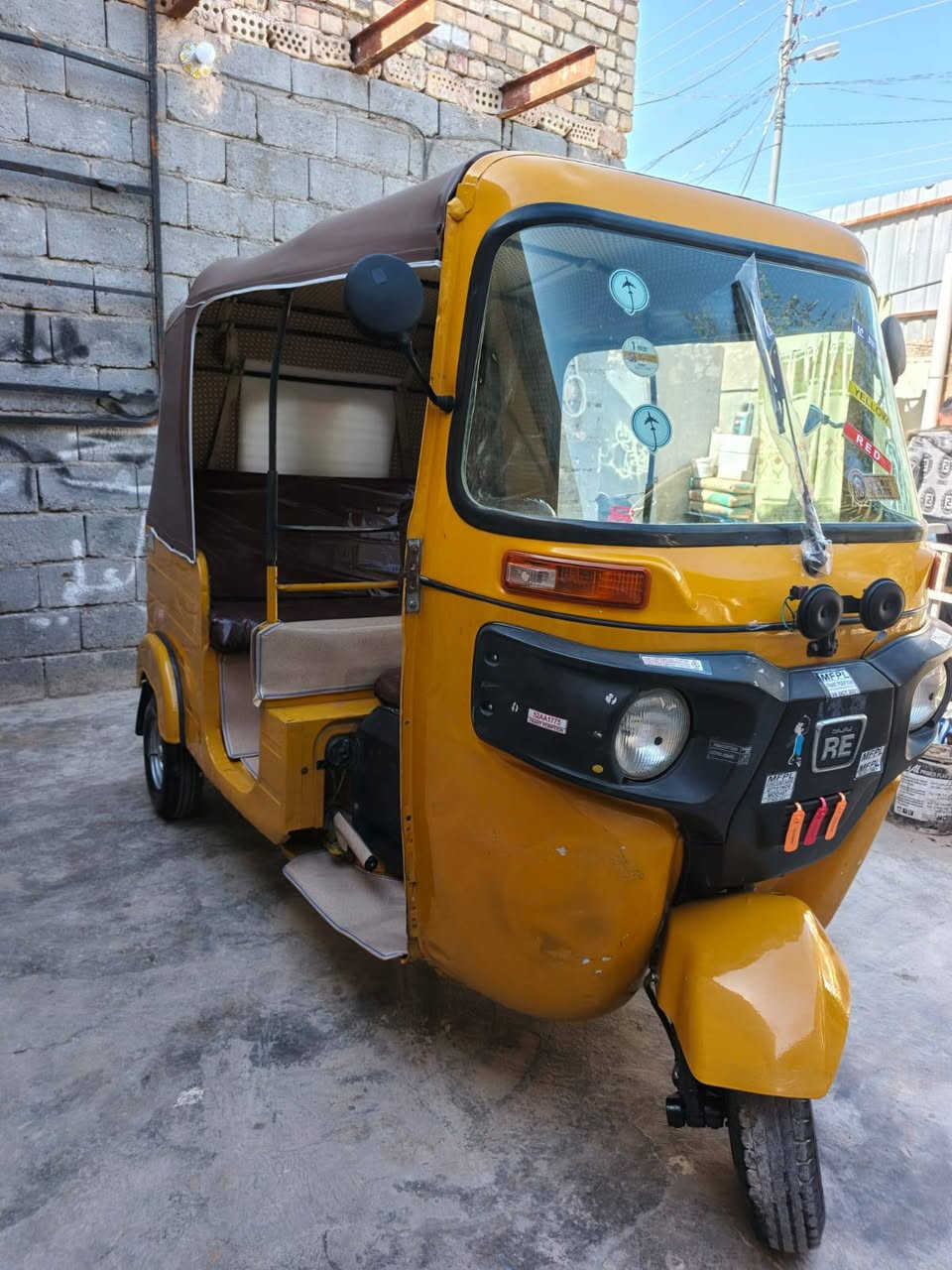 السلام عليكم تكتك بيه بس دواسات مصبوغه وباقي كفاله عامه  للبيع موديل 2019 بشهر ١١ بيه مكينه مال 20   المكان كربلاء ام داخلي اوراق التكتك  سعره 4 و 600  وبيه مجال رجان لا طب خاص ما جاوب ***********
