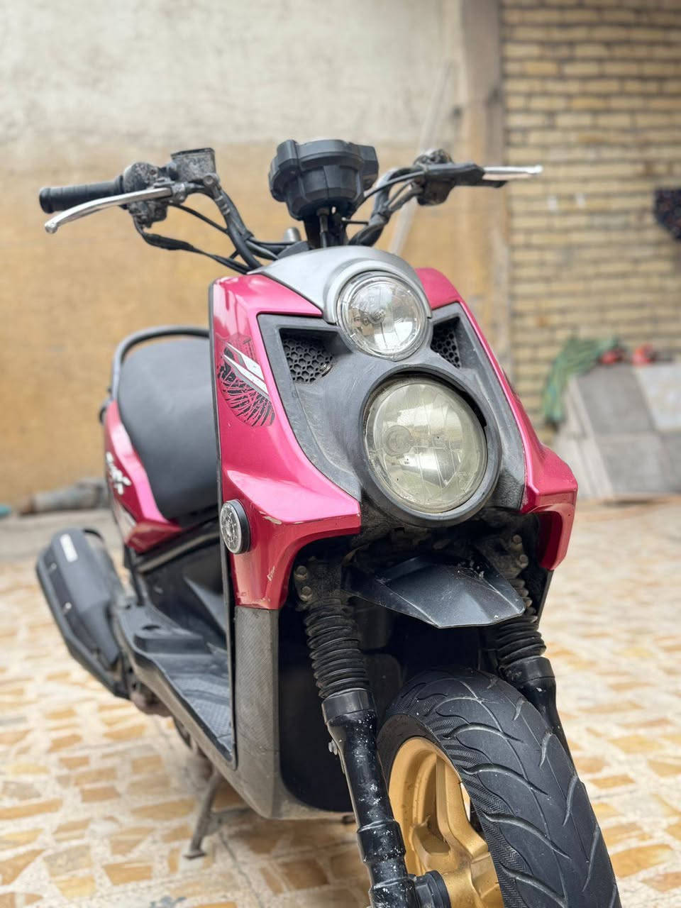 السلام عليكم شباب
سكنس جبلي للبيع موديل 2014 غراضها كلها بلاديه 

السعر مليون و300 وبيها مجال بسيط
مكاني بغداد مدينة الصدر الاورفلي 
للتواصل ***********
