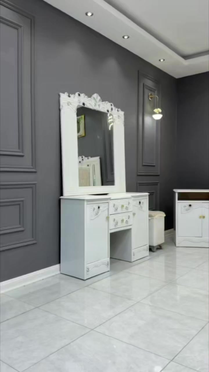 غرفه عمل عراقي تصميم تركي
السعر 950 الف فقط 

تفاصيل الغرفة المرمري  ....

 خارج ٤ملم ام دي اف 
وداخل صاج ٣ملم 
صبغ حراري  درجة اولى 

عدد القطع  ٧ قطع 
1 //جرباية  قياس  ١٦٠ × ٢٠٠ 
//ميز جانبي ايسر قياس ٥٠
2// وميز  جانبي  قياس ٥٠
3// زاوية ارتفاع مترين عرض ٨٠
4// وميز بلازمه  
5//وميز مراية ارتفاع مترين عرض ١٢٠
6// وكنتور ٦ باب  ارتفاع مترين و١٥ طول ٣ متر و١٥

القطعه الثامنة حسب الطلب شازلون
يتوفر خدمة توصيل جميع العراق


**إذا كنت صاحب هذا الإعلان وتريد حذفه لأي سبب، رجاءا أرسل رسالة إلى الدعم الفني**