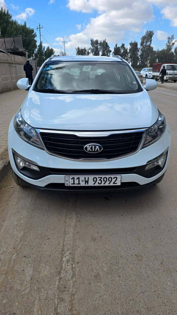 سبورتج 15 خليجي كفاله عامه من الفتح والصبغ والتبديل كير ومكينه على الشركه تخم تاير حداديه جديده سياره نضيفه ومناقصها شي السعر 163وبيها مجال مكاني بغداد المحموديه ***********
