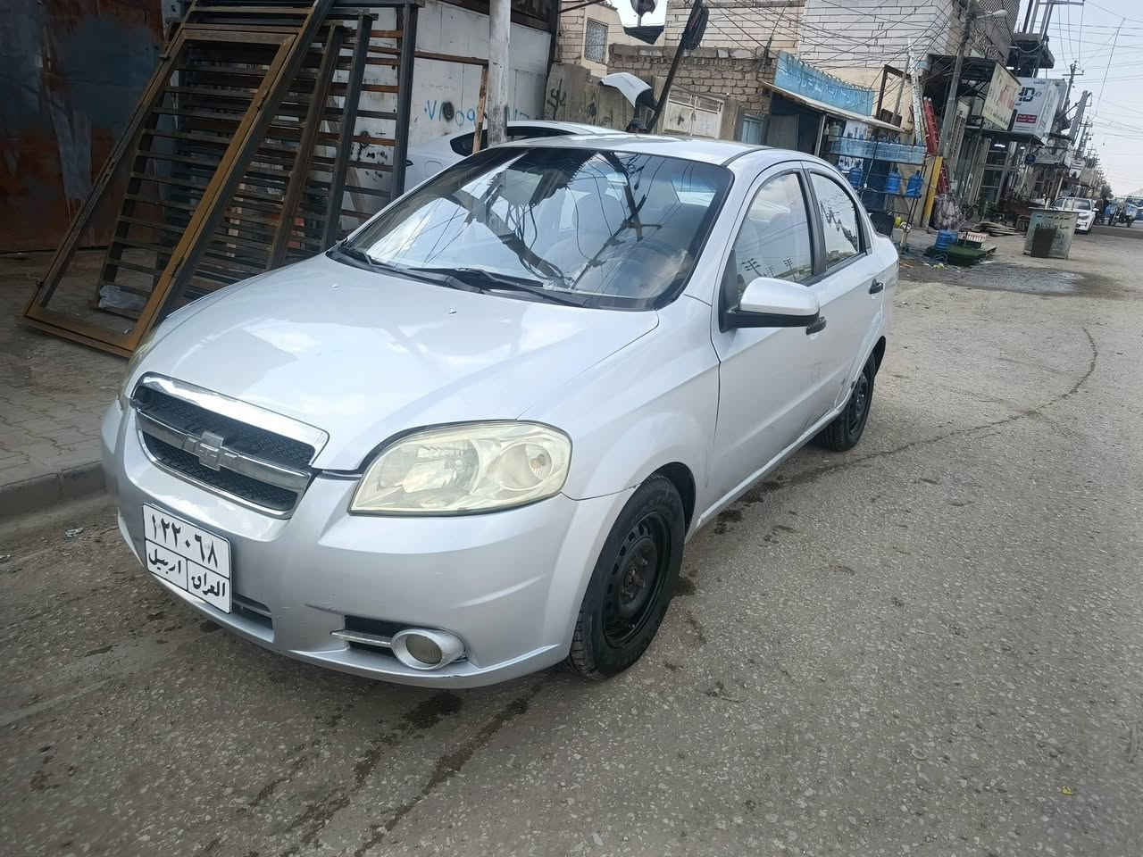 افيو موديل 2007 خليجي مسكر 
رقم اربيل 
بيهة 3 قطع 
صبغ عام 
تخم تاير مع السبير 
كير اوتوماتيك 
 محرك خير من الله 
السعر 44 بيهة مجال بسيط 
مكان النجف الاشرف / كوفة حي ميسان 
للاستفسار مراسلة الصفحة او على الرقم التالي ***********
