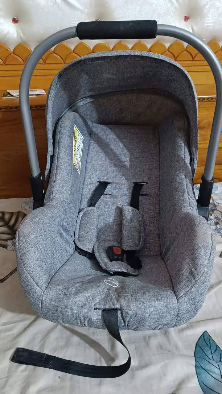 الجرباية للبيع والكرسي والسرير واليدوي  العنوان خاجية شارع 40 رقم ***********
