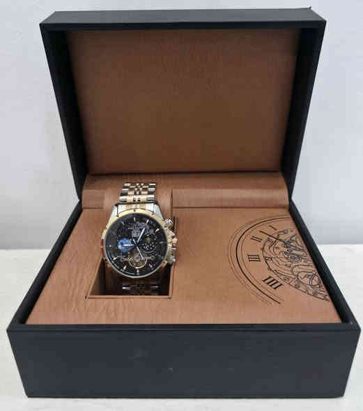 يا الله 
#باتيك_فيليب
#مستعمل
لوحة #ليالي_النجوم
للفنان العالمي فان كوخ
مع لوحة #الشمس_والقمر
مع العلبة #الأصلية الكبيرة الجلد 
#استعمال قليل جداً بعدها بحالة المصنع  
تفاصيل أكثر على الخاص او واتساب ***********
