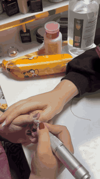 ✨ إعلان دورة أظافر للمبتدئين ✨
حابة تبدين شغلِج من الصفر وتسوين رزقج بيدج؟
دورتي الجاية راح تعلمج كلشي تحتاجينه بخطوات بسيطة وواضحة:

💅 محتوى الدورة:
• تجهيز الظفر الصحيح
• بناء الأكريلك والشكل المثالي
• تركيب التيب – فورمز
• رسمات سهلة وترندات
• أسرار التثبيت الطويل
• التعقيم – الأخطاء الشائعة وكيف تتلافينها
• منتجات أنصح بيها للمبتدئات

🎓 المستوى: مبتدئات من الصفر
📍 المكان: البياع شارع عشرين
📅 الوقت: لمدة 10 ايام
السعر؛200  ألف
للحجز ***********
