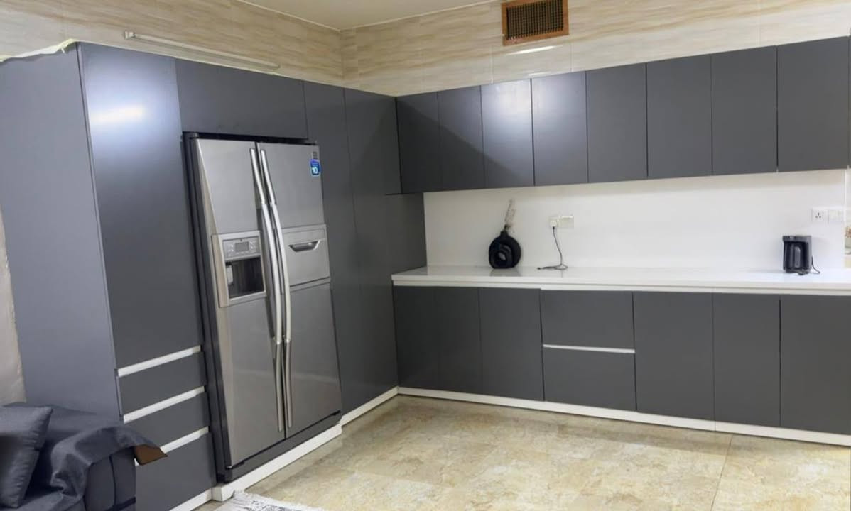 کەوەنتەری ناو ماڵ ..
کامل دار
دەرکە هەموو  باڵۆن پرێس 
زۆر خاوێن و پاکە و زۆر کم بەکارهاتوو ... 
شوڵن هەوڵێر .. نرخ٦٥٠ هەزار دینار  و کەمێک مەجالی تیایە 
***********
