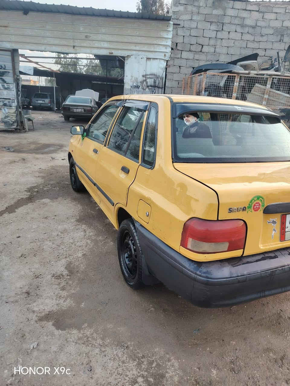 سايبة موديل2013 رقم بغدادالماني بدون راعي 
مكان كربلاء *********** سعر 14وبيه مجال
