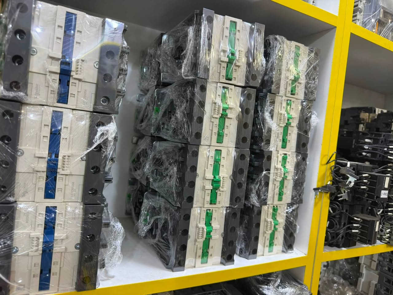 متوفر كونتكترات شنايدر ✅
25A
35A
40A
65A
100A
125A
145A
للطلب والتواصل على الواتساب ***********📞
