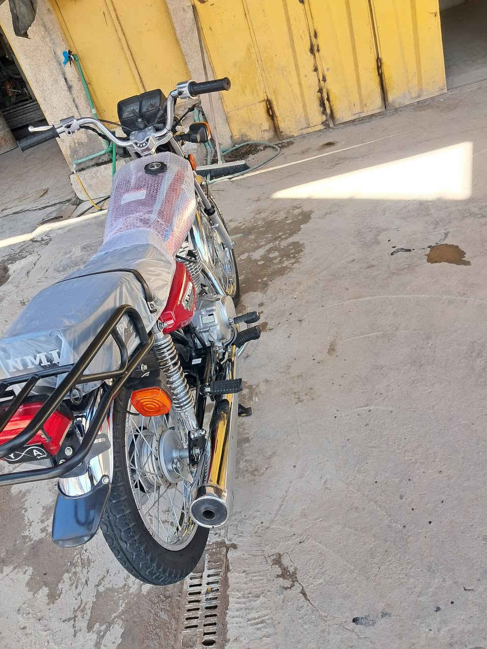 دراجة البيع شلامجة بس الشاصي امتياز تعميرة معرض حسين الذهب شراي تصال عل رقم***********
