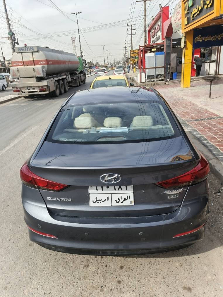 النترا 2018
للبيع او المراوس 
رقم اربيل القديم هزة جديدة وسنوية جديدة واجور الرقم ينزل من سعرها 
فول مواصفات عدا البصمة
فتحة سقف 
مثبت سرعة 
مري شفط 
فول تحكم ستيرن 
شاشة وكامرة 
حساسات خلفية ورادار
جنطة كهرباء
حساس تايرات
ويل كب رياضي
صدر جديد كامل ١٠٠٪ 
دسكات جدد رياضي
تاير جديد 
فيت بم وبلكات جدد ع رقم الشاصي
نوزلات ومجاول مال حاوية
السيارة عليها صيانة كاملة
منظومة Led حديدة بلادية مو زنون  
محرك ١٦٠٠ دوش شرط بدون دوانز ضمان اذا دكت دوانز انطيك دفتر
وارد كوري بيها قطعتين تبديل بلادي بشرط بدون دواخل الجاملغ الامامي  باب السايق والدوسة صبغ (كلير توحيد لون) بدون تصليح شرط السونار 
 السيارة كاملة ١٠٠٪مابيها نقص برغي وجديد لوك 
نقصها رقم انكليزي وتكلفتة تنزل من سعرها 
مكانها جسر ديالى القديم او الكرادة ساحة الاندلس
سعرها ١٢٨ وبيها مجال بغداد, العراق


**إذا كنت صاحب هذا الإعلان وتريد حذفه لأي سبب، رجاءا أرسل رسالة إلى الدعم الفني**