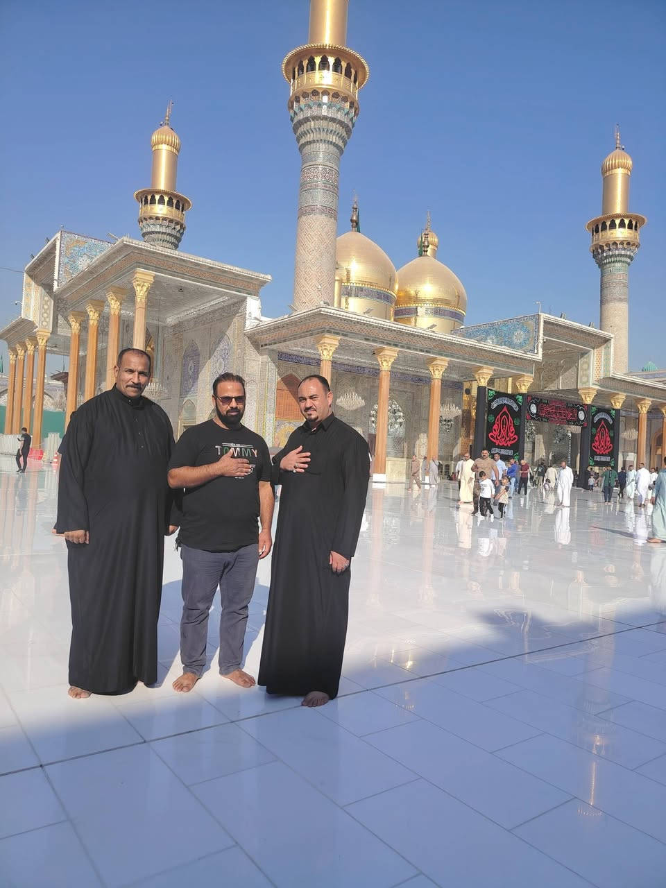 تعلن حملة الإمام المهدي المنتظر عجل الله فرجه الشريف البرنامج الاسبوعي الباقي من هذا الاسبوع
الأول// هو يوم الخميس كربلاء الساعه الواحده ونصف الظهر /النفر الواحد 5000 
يكون الحجز عن طريق الاتصال ويثبت لك حجز  وغير ذلك يكون ملزم بدفع الكروه عنده الغاء الحجز قبل يوم رجاء

البرنامج الثاني هو يوم الجمعه الكاظميه المقدسة
وجامع براثا  يكون الانطلاق الساعه الثامنه صباحا والعوده الثالثه ونصف الظهر يكون سعر النفر 7,000 /الف  للحجز الاتصال *********** /*********** /*********** بادارة عدي الحسناوي المكان حله حي المهندسين قرب أسواق الحسناوي وإلى كافه العوائل البابليه احجز احصل على مقعد في الباص اوكوستر
ملاحظة /الالتزام بالوقت بالحضور هو من ظمن البرنامج غير
