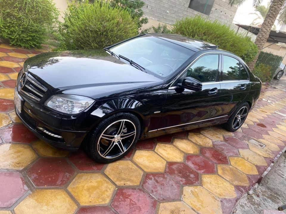 مارسيدس c300 للبيع موديل ٢٠١١
رقم الهاتف ***********
