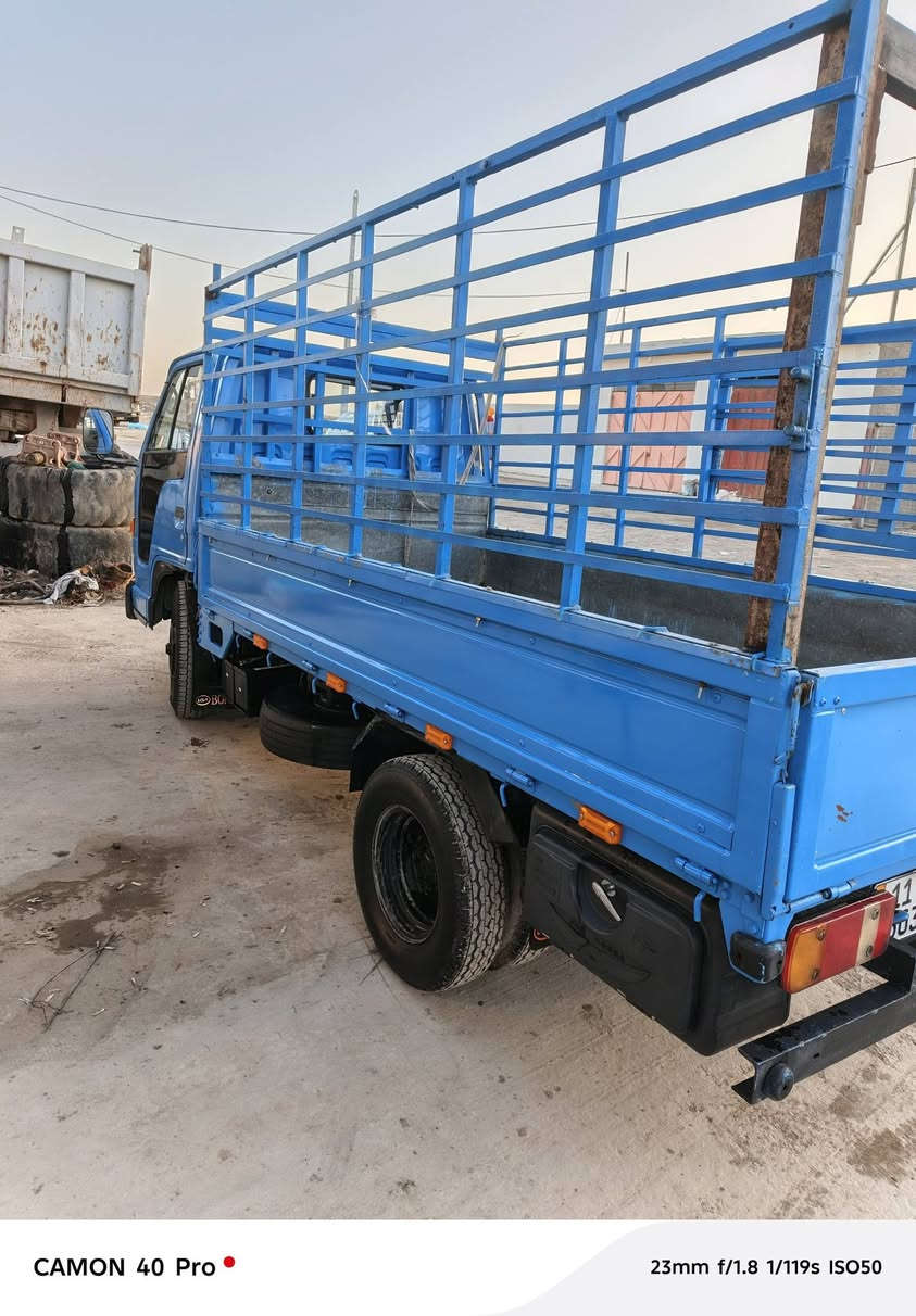 السلام عليكم للبيع ازوزه ١٠٥  سياره كلش نضيفه محرك شاصي كير كله جديد تخم تاير جديد الاستفسار الاتصال ***********
