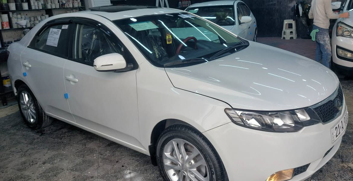 كيا سيراتو ٢٠١١ بدون صبغ 
محرك مامفتوح كير شرط 
ماشيه ١٩٠ km 
فول مواصفات عدا البصمة 
أرقام سنويه هزه كله جديد 
طخم تاير صدر تبريد تدفئه كله جديد 
مكان السياره ناحية القياره 
للإستفسار اكثر الاتصال *********** ***********
