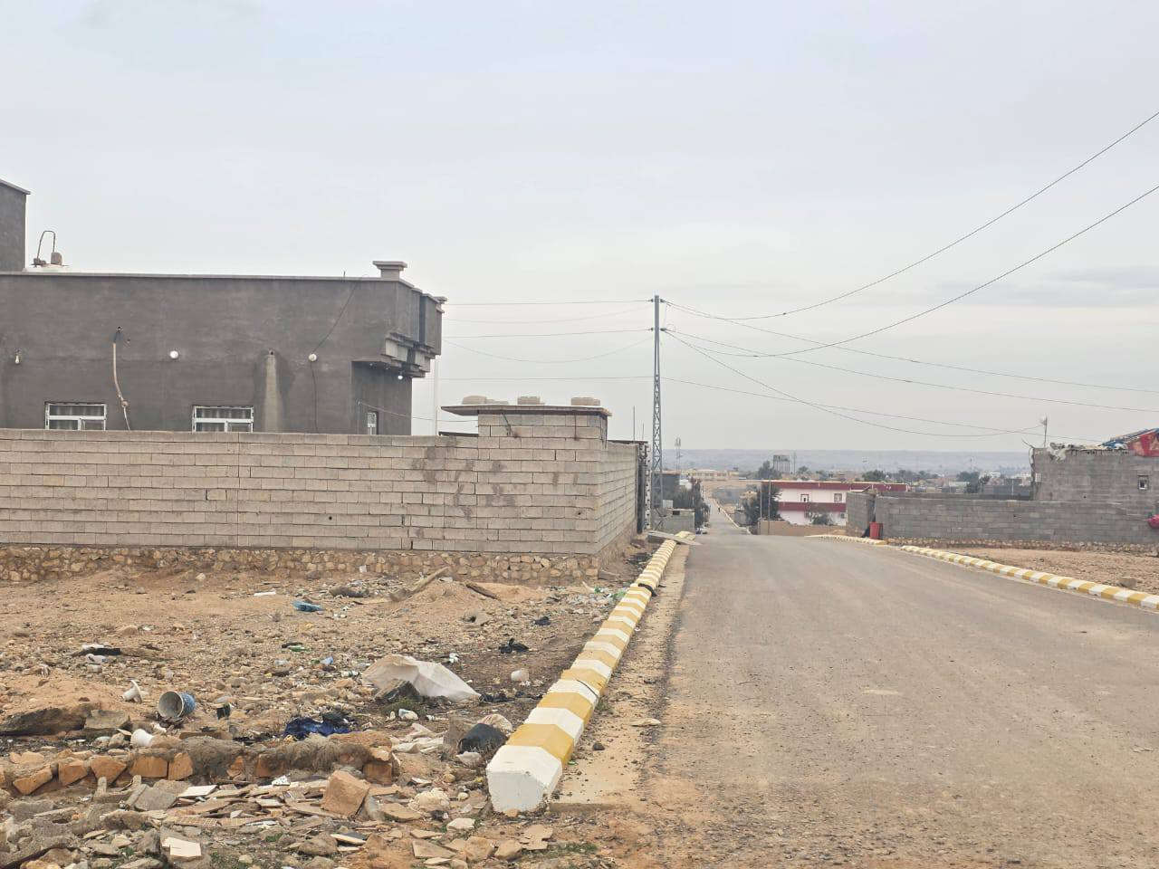 مكلف
السلام عليكم للبيع قطعه أرض 1000 متر على شارعين رئيسيات
الموقع قرب مدرسه القرطاس حي غزه السعر جداً  18مليون 
للتواصل ***********
