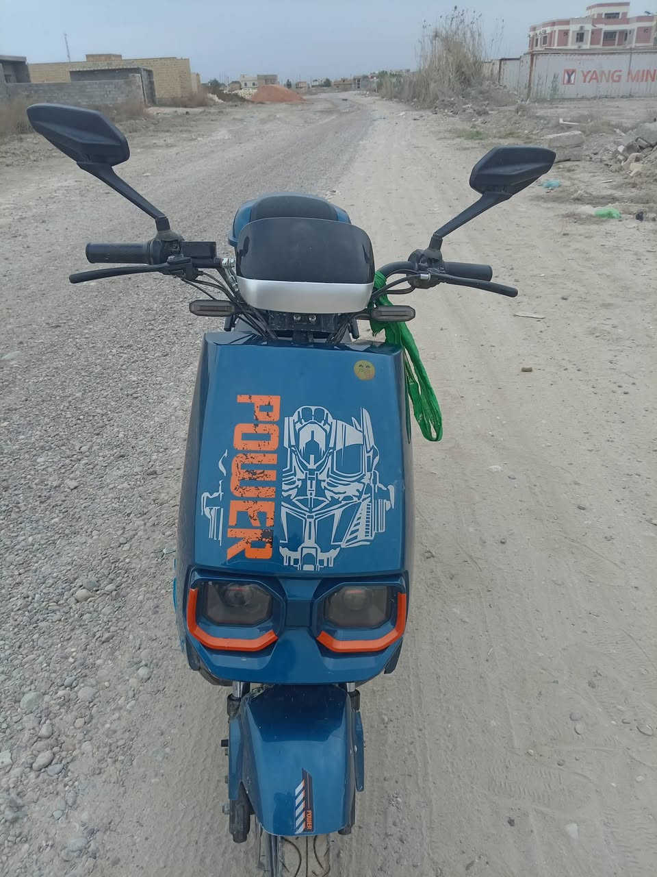 للبيع: دراجة نظيفة وعالشرط 🏍️✨شغالة ونظيفة (لوز)، ما تشتكي من شي.
4 بطاريات خير من الله.
​النقص فقط (ملق الطين) وبسيطة تتعوض.
​السعر: (650) قفل أو مجال بسيط.
​المكان: (سبع البور السوداني).
​الخاص مفتوح للشراي.
***********
