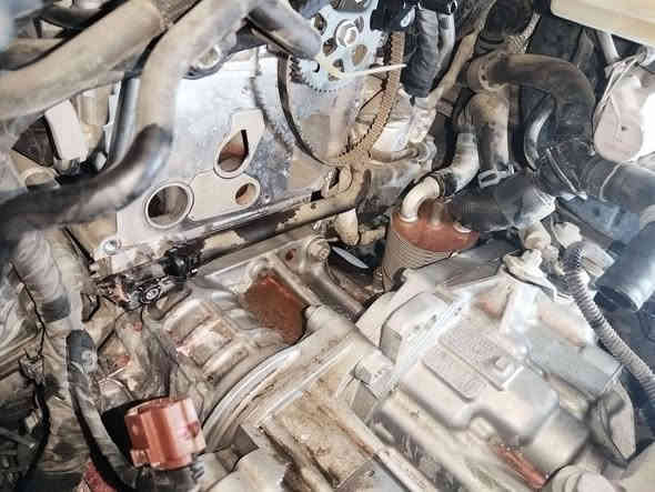 مركز صيانة السيارات الالمانية- VW service 🇩🇪
سلام عليكم 

زبائننا الكرام 

🌹

السيارة الاولى 🚘: 

اشتكى الزبون من وجود نقص لماء الراديتر ، تم فحص المحرك وتبين ان المشكلة في الواتر بامب ، تم تبديل واتر بامب الماني مع G12 evo مع ضمان ٦ اشهر ، علما بأن السيارة هي فولكس واگن جيتا موديل ٢٠٢٣ محرك 1.5 تيربو . 

🌹

‏‎السيارة الثانية 🚖: 

اشتكى الزبون من وجود صوت في الصدر الامامي ( تركعة ) تم فحص السيارة وتبديل ( بوش فافون  كبيرة - ربل اسود صغير  - بوش فرممة - شمعات -لاستيك رباط ) علما بأن هناك جميع المواد المانيا مع ضمان ٦ اشهر ، علما بأن السيارة هي جيتا موديل ٢٠١٩ محرك 1.4  .

🌹
🌹

‏‎زبائننا الكرام 

‏‎عروض وكالتنا 

‏‎١- تبديل هيدروليك كير بدون اجور عمل 🚘

‏‎٢- فحص كومبيوتر مجانا في وقت تحتاجه سيارتك الى فحص في حالة تبديلك لدهن المحرك في وكالتنا . 

‏‎٣- فحص للصدر الامامي مجانا في وقت تحتاجه سيارتك الى فحص في حالة تبديلك للدهن المحرك في وكالتنا . 

‏‎كذلك سوف تدخل تلقائيًا في السحبة الشهرية للفلاتر المجانية والسحبة الدهن المجاني كل ثلاثة اشهر. 

‏‎٤-زبائننا الكرام 

‏‎العرض الجديد من وكالتنا 

‏‎في حالة زيارتك لورشتنا سوف تدخل تلقائيا بالقرعة الشهرية الجديدة . 

‏‎وسوف تحصل بها على اجور عمل مجانية لاي صيانة تقوم بها في المستقبل حتى وان كان تعمير محرك 

‏‎🏆  العرض الجديد : 

‏‎٥-تبديل هيدروليك كير مجاني ( قرعة كل ثلاثة اشهر )

🌹
🌹

موقع شركتنا الجديد

‏https://maps.google.com/?q=36.168079,44.011108

‏‎‏‎شركة شيرين ( وكالة فولكس واگن &  سكودا) 

‏‎اربيل - شارع ملعب فرنسو حريري اذا من جهة شارع  60  - قرب نقليات بغداد ( كراج بغداد) - بالقرب من مرطبات 9* 9 

***********-***********

‏‎الوكالة الالمانية الوحيدة في العراق 🇩🇪
