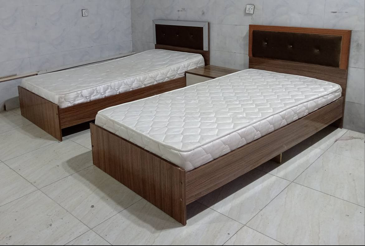 2سیسەمی گەنجانە
2دۆشەک
نرخی 120 هه زار
***********
***********
سلێمانی السليمانية, العراق
