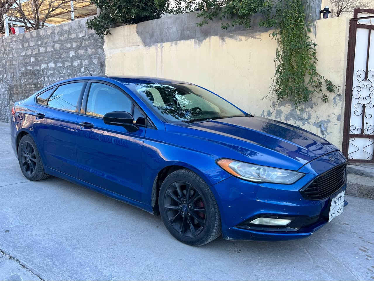 للبيع نقداً… فورد فيوجن موديل ٢٠١٧… كير اوتو… محرك ٢٥٠٠ المرغوب بدون توربو… كشنات جلد وكهرباء… بيهه بنيد وجم مكانات بصحفة السايق صبغ بدون دواخل بدون شواصي شرط والسيارة جاهزة من كل النواحي… المكان دهوك… السعر ٩٨ ومجال…. عليهه ٨٠٠$ غرامة تنخصم من السعر…. للاستفسار 
***********
*********** دهوك, العراق
