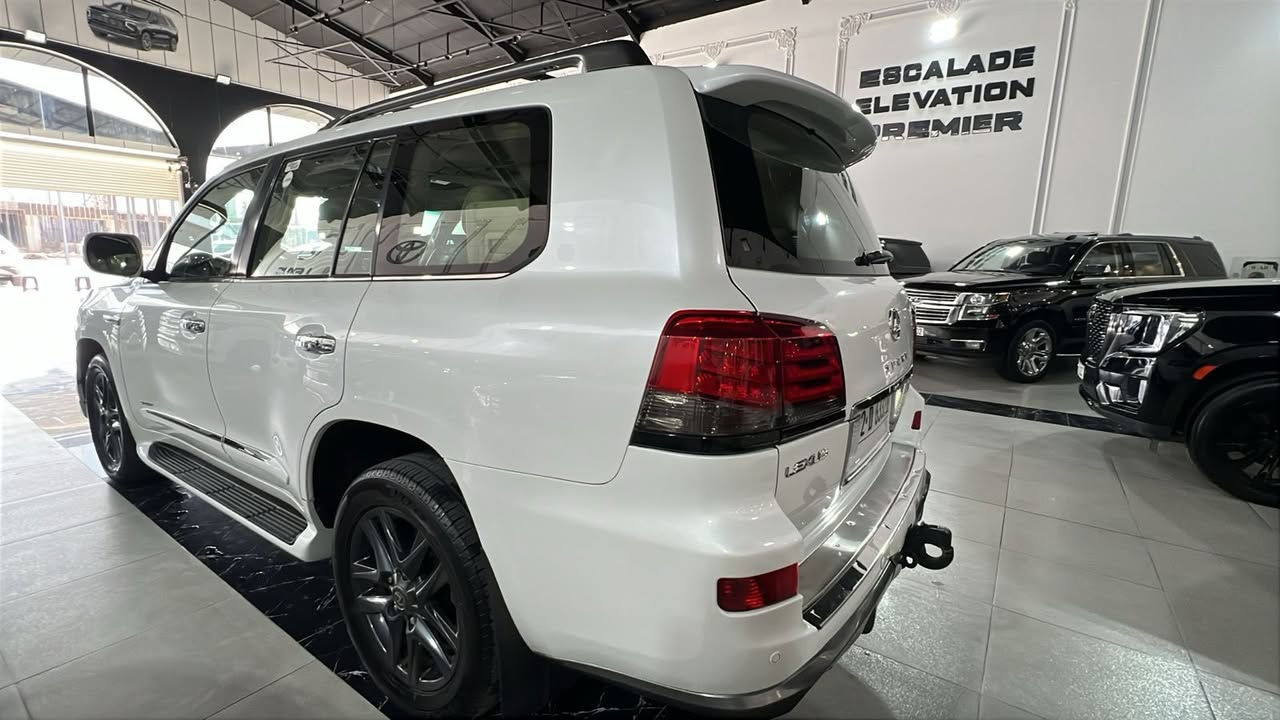 السلام عليكم لكسز 2010 جديدة لوك بريم ماشية٢٠٠ الف كيلو
كفالة عامه كير محرك حدادة كفالة وبيها صيانه عامه بشركة جيهان بأربيل سيارة تخم تاير جديد دنلوب جكات مواصفات لكسز معروفه بيها فقط كلير على كد شبر بل جاملغ خلفي اثر شخط شرط بس كلير بدون لا معجون ولا ضربه شرط الفحص سيارة جاهزه كلش ما بيها اي نقص رقم اربيل باسمي هزه وسنويه جديدة تحويل وكالة بنفس اليوم مكان سيارة اربيل 
السعر 320 ورقه بيه مجال بسط. كلش ا
***********
***********
