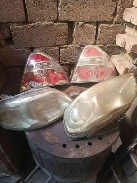 بك لايت اثنينهن جهت العبري اصليات  سعرهن ٣٠ الف لايتات سعرهن ٢٠ الف دكشن سعره ١٥ الف الكيس سعره ١٥ الف العينه بس الرون موشغال والباقي كله شغاله سعره ٣٠ الف الضفير محرك مفتوح سعره ٥٠ الف مكلف بنشر الاتصال برقم او واتساب ***********
