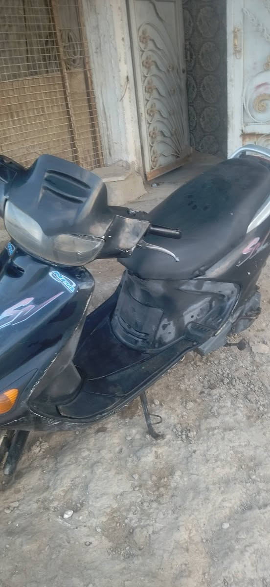 فراشه فحل للبيع مكينه مامفتوحه ***********سعر 350
