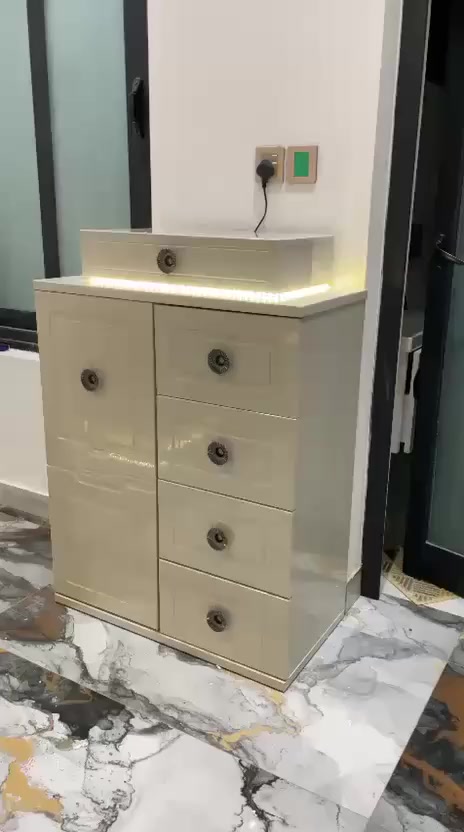 غرف نوم تركي 🇹🇷🇹🇷 اصلي 10قطع صبغ حراري ضمان لمده 5سنوات برغي وجوي 🔩🔩 حديد اسعار جمله معا شد ونقل مجاني جميع محافظات ضهر بلوك


**إذا كنت صاحب هذا الإعلان وتريد حذفه لأي سبب، رجاءا أرسل رسالة إلى الدعم الفني**