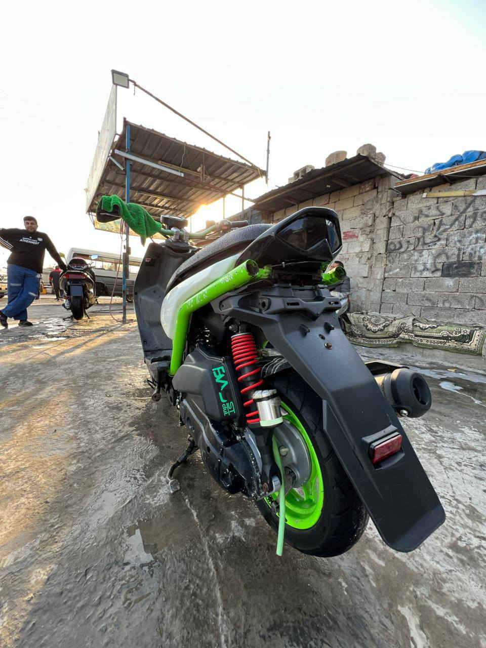 سلام عليكم شباب سكنس جبلي البيع دراجه نضيفه بلاديه مكينه رياضي كلج رياضي دراجه رياضيه فوله عنوان بغداد جسر ديالى رايدهه مليون ١٠٠بيهه مجال ***********
