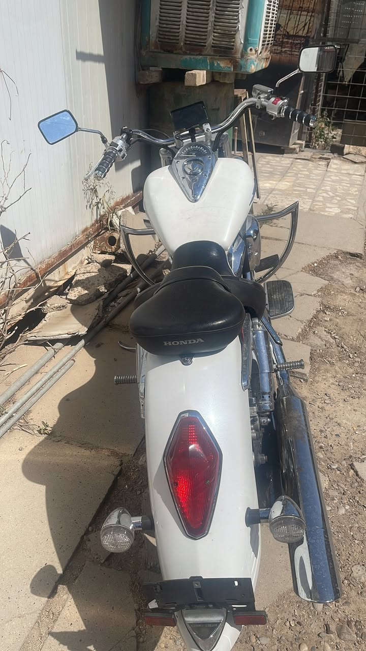 سلام عليكم
دراجه vtx1300 لبيع 
الدراجه جديد ماشيه 21 الف شكله احلى من الصور بهواي 
مكاني بغداد جميله 
*********** هذا رقمي وبي واتساب اتصل وادلل 
السعر 42 ورقه وبيه مجال بسيط
