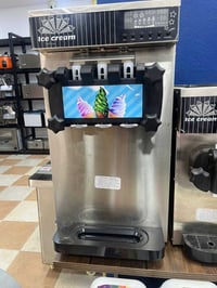 ماكينة ايس كريم • استانلس ٣٠٤ • ضمان سنة