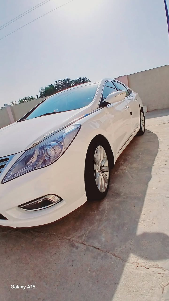 يا الله وينه الي يدور جديد وزيرو ماشي ٨٤ ألف مكفول كفاله عامه سياره حته دعامياته مكفولآت  موديل ٢٠١٥ بسمي مداور اليمت ماتريد سياره ستخدام شخصي ومضمومه  المواصفات 
حساسات خلفيه براد خلفيه وجام كشنات تدفه تبريد مامي وخلفي   مرايات شفط مل شاره حداده على اخر حبايه تايرات جدد العنوان البصره سفوان سعر ١٦٢ وبيه مجال حك جيه 
*********** وأنا خادم
