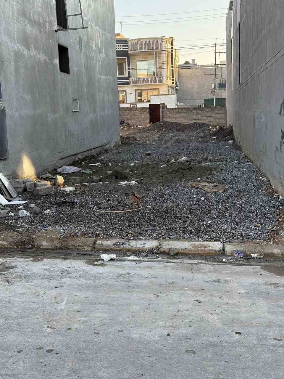 ارض للبيع في
التعليم العالي مجمع النور السكني خلف تيم مارت

المساحة 120.متر واجهة 6.متر

اتجاه غروب موقع مميز

خدمات كاملة - ماء + كهرباء + تبليط 

نصف القطعة / وصل جمعية النور

مكتب دانية للعقارت

موقع مكتب سايدين حي التعليم بعد مجمع الغزل 

*********** 📲اسيا

*********** 📲كورك
نستقبل كافة العروضات في احياه الموصل
