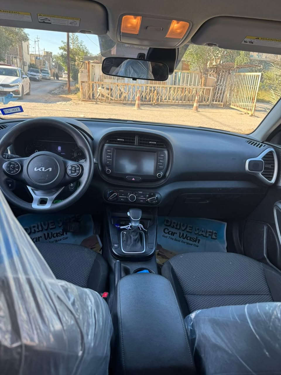 السلام عليكم للبيع أو مراوس كيا صول موديل 2022 رقم أربيل مالكها ديوانيه ماشية 30 ألف ماناقصها كلشي للاستفسار الاتصال ع الرقم ***********
