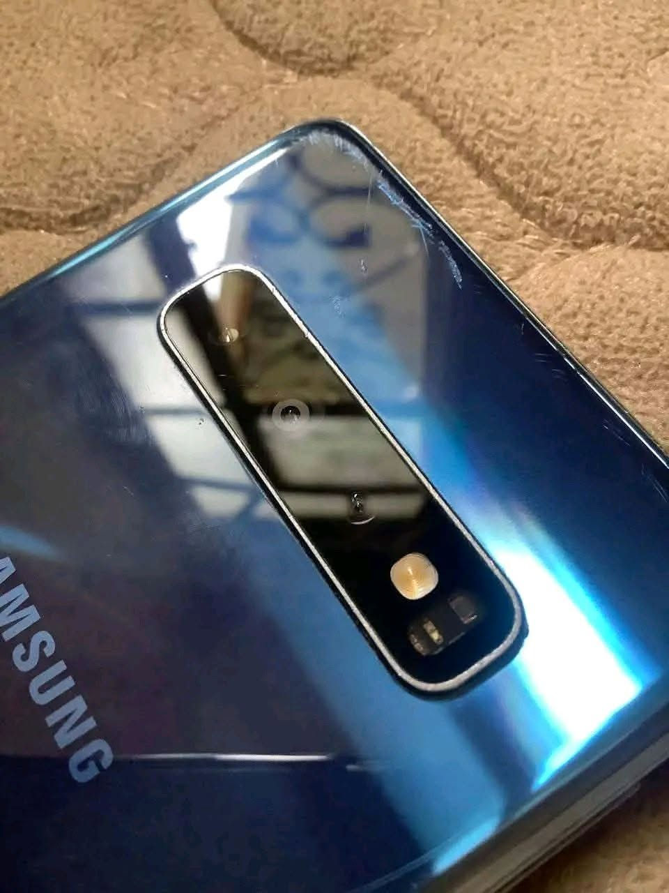 s10
شاشه منحنيه موضح بل صور بي فطر وسواد  شاشه مرات تشكل

 ذاكره 128 جهاز يفيد اتصال وتصفح

  سعره 50 الف وبي مجال مكاني بعقوبه ***********
