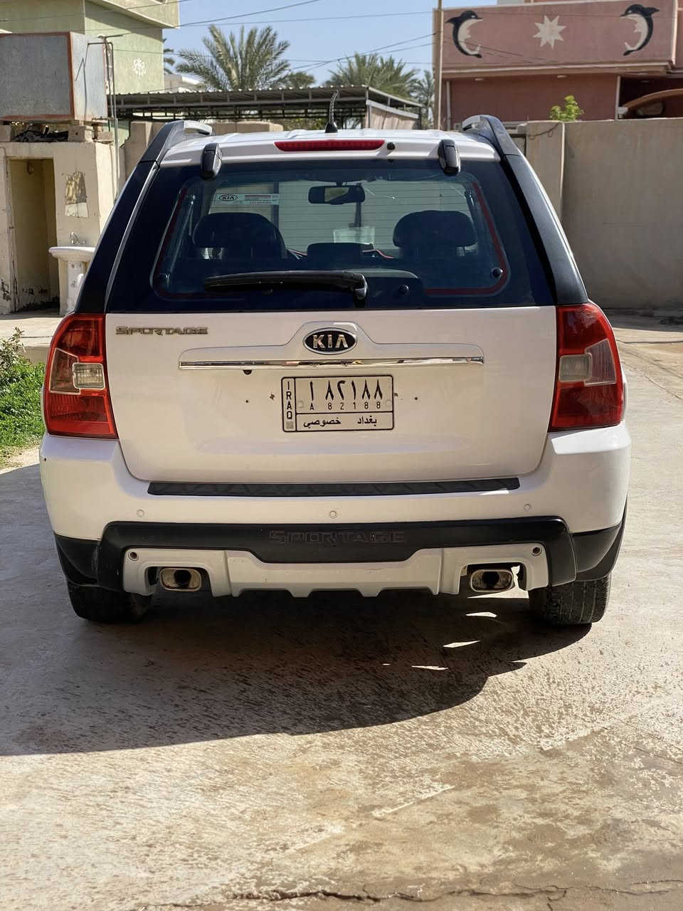 السلام عليكم للبيع سبورتج موديل ٢٠٠٩ رقم بغداد مشروع وطني سنويه جديده سياره مكفوله من الضربه والصبغ فقط البنيد مصبوغ اثر شخوط باقي السياره كفاله كير ومحرك كفاله صدر امامي خلفي جديد دواخل جديده سياره جديده السعر ١١٢
مكان ديالى الخالص 
***********/***********
