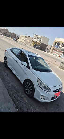 سلام عليكم اكسنت15 خليجي اعلى موصفات بيها ماشيه178الف كير بس الكيس مفتوح مال تبديل الدهن ول محرك بس الولفات موصفاتها معروفه فتحه كامره خلفيه تحكمات ستيرن اشاير مري ما بيها دواخل ابد السياره خير من الله صبغ وبيها بارد لا ضربه ولا حار ولا شي الي تعجبه خير على خير ما تعجبه نشاء الله يبكه احسن منها سنويه وهزه جديده *********** السعر 97 محرك دوش قطرتين
