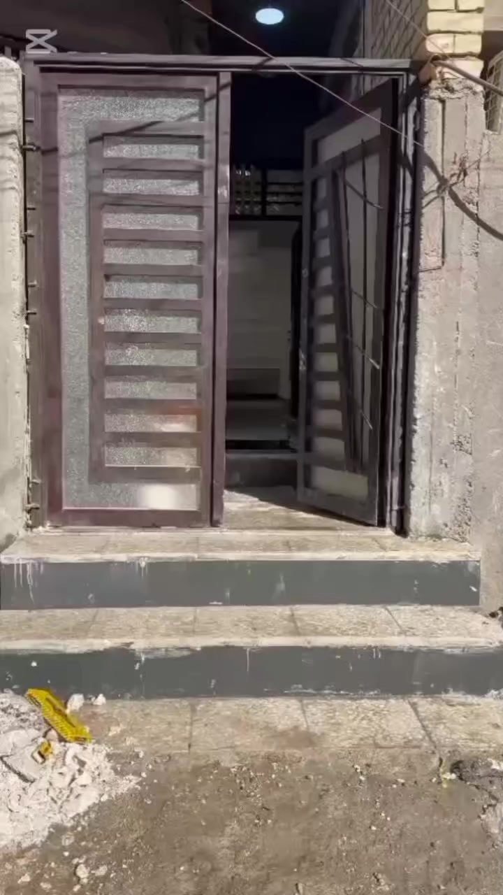 يعلن مكتب الاخوين اللعقار عن وجود دار اللبيع الامساحه 100متر طابقين جديد عددالغرف النوم3 مثل ماوضح بل تصوير خدمات كامله شارع مرتب العنوان البلديات ضياء الحلفي الزراعي الاستفسار اكثر الاتصل على رقم الاهاتف *********** رقم الاثاني *********** باداره ابوحعفر وابوعبدالله
