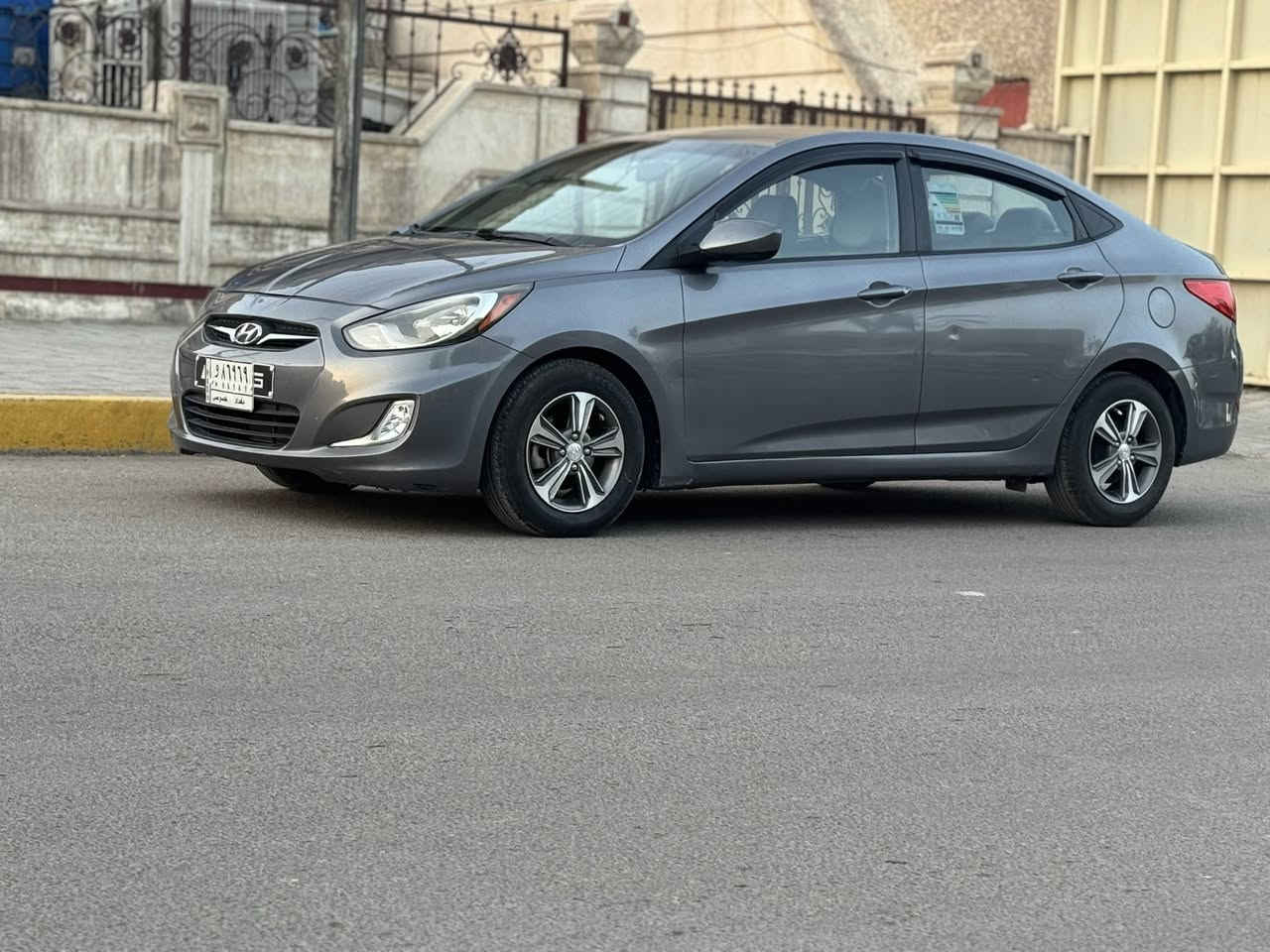 سلام عليكم اكسنت موديل ٢٠١٣ وارد أمريكي داخله أكلين ليبل واحد ماشيه ٩٧. سياره جديده متصرف عليه ألف مكينه كير مكفول صدر تبريد تخم تاير سياره بيه ٣ قطع أثر شخوط مكفوله من الضربه وأفتح فقط رش بدون معجون على وضع الشركه رقم بغداد مكان بغداد شارع فلسطين معروضه89بيه مجال حق جيه ***********
