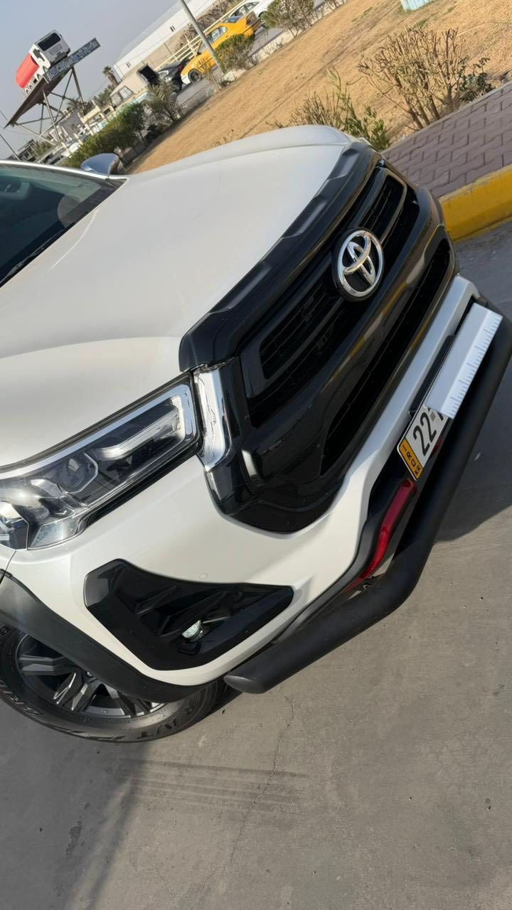 السلام عليكم 
بسم الله تبارك الرحمن 
سياره هيلوكس تي ار تي 2025 ساز باب اول بعدهي بالضمان رقم اربيل بأسمي 
بيه كتاب تظليل لمدة سنة 

كفالة عامه 
المواصفات فوول 1/1 
ماشيه 22الف 
السعر 405 وبيها مجال حق الجية 
العنوان /واسط/قضاء الصويرة 
للأستفسار الاتصال ع الارقام ***********/***********
