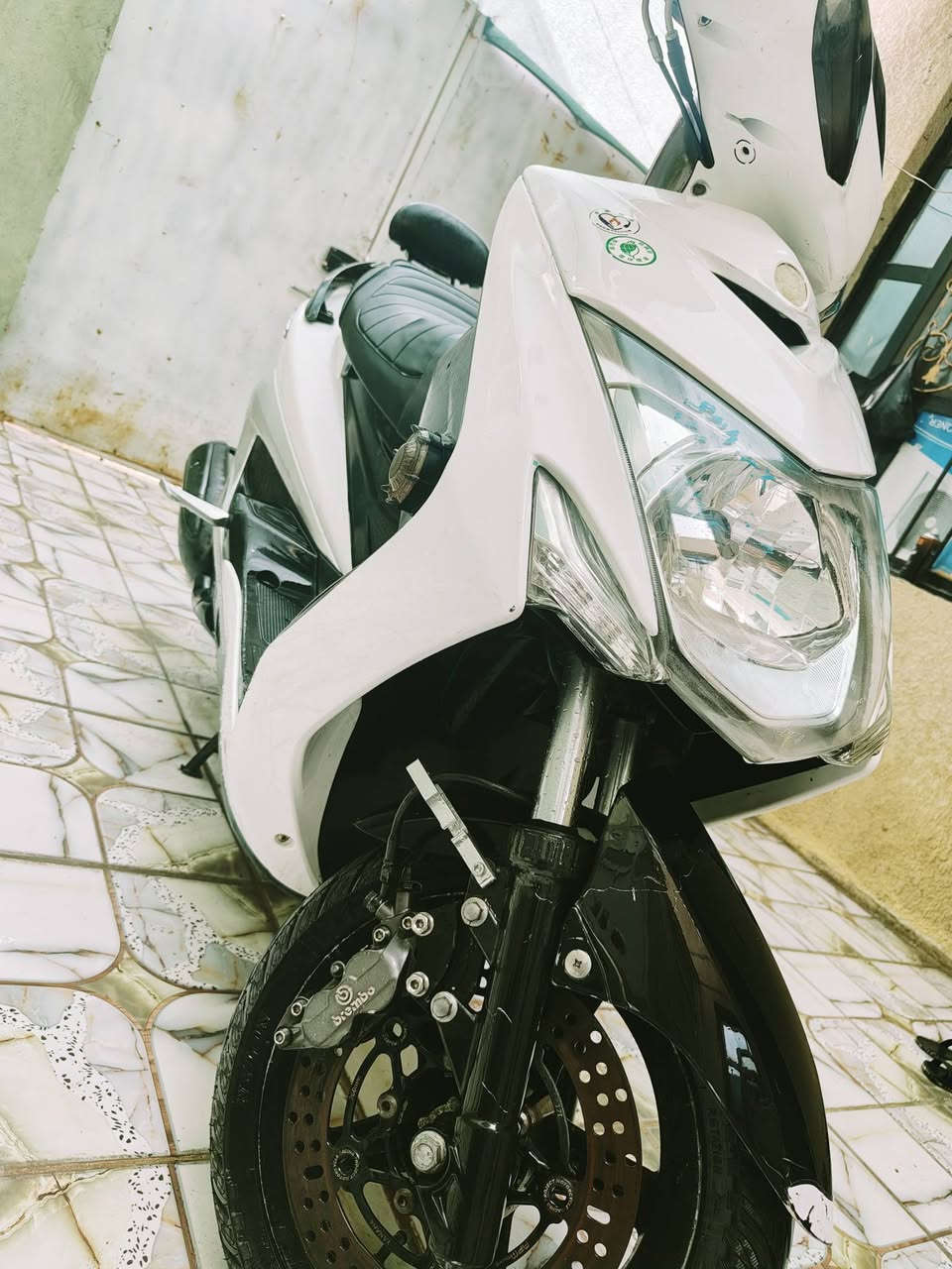 سلام عليكم سكنز لد فحل للبيع الدراجه مقفوله كافاله عامه كلشي شغال وبدون اي نقص السعر خاص مكان بعقوبه *********** عليه تزويدات بسيطه .
