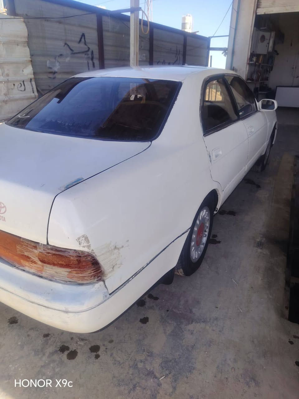 السلام عليكم اخون
سياره بطه موديل 2000
رقم بصره تحويل ثاني يوم رقم دولي بسمنه 
سياره كفاله عيب شرعي وكص وكلبه 
سياره كير مكينه خير من الله جاهزه ما نقصه برغي
مكان السياره الناصريه 
السعر 38 وبيه مجال بسيط 
***********
