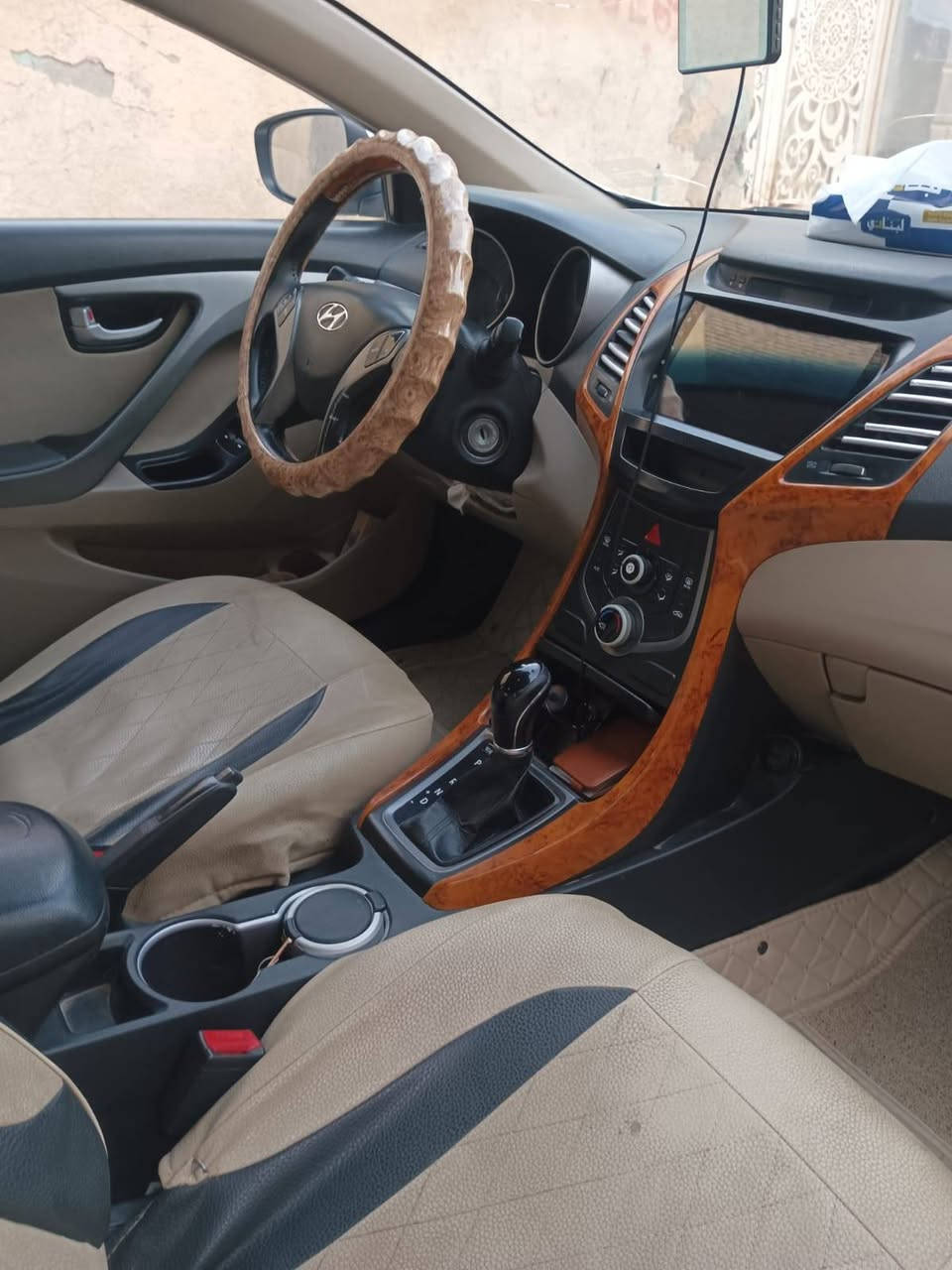 النترا موديل 2014 خليجي محرك 1800 دوش فول عده البصمه شاشه كامره فتحه سقف بيه دعاميه وشبرين بل بنيد وباد اربع اصابع بل الهلال الغلفي السعر 120 وبيه مجال بصيط المكان ناصريه المركز ***********
