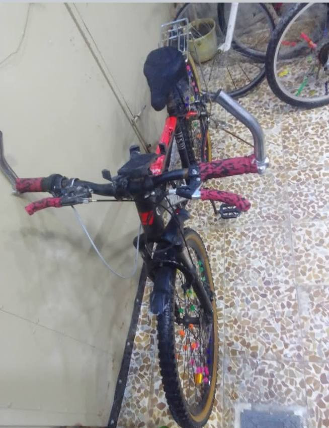 السلام عليكم
بايسكل  للبيع 
حجم 26
اصطاب خلفي ✅
اصطاب امامي ✅
دبل ✅
كير خلفي ✅ 
السعر 60 وبي مجال
مكاني موصل ايسر حي الشيماء

 رقمي وتساب  ***********
.
