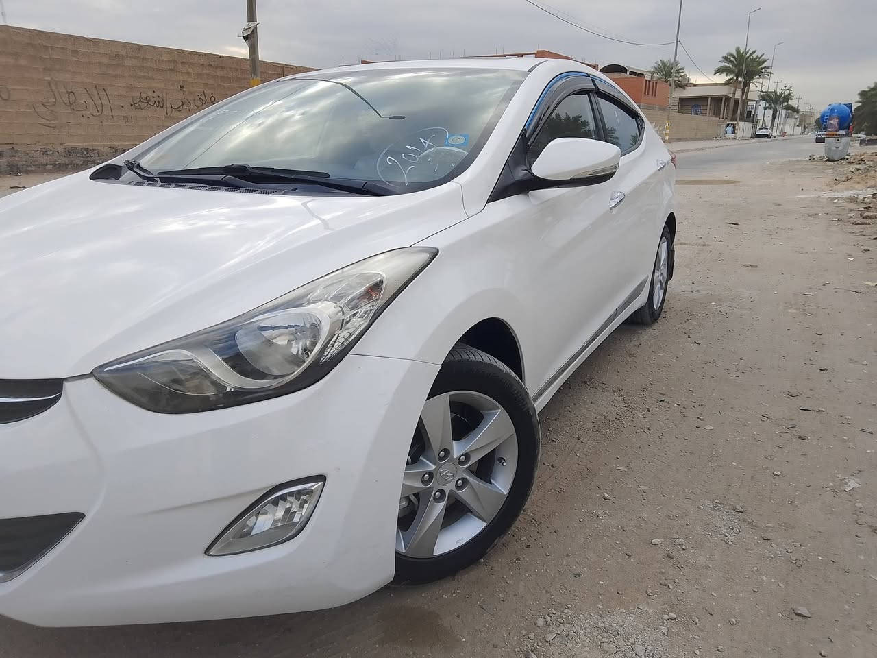 النترا مديل2014 السياره مكفوله من كلشيه فول مواصفات فتحه شاشه كامله حساسات فول مواصفات السعر 128التصال***********
