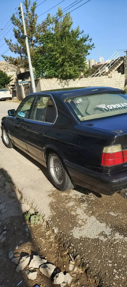 سەرەتابەناوی خوایگەورە bmw 520 گێڕعادی مۆدیل 1992سەیارەکەفوول فوولەتەنهاگێڕی عادیەبۆ520بیستیش عادی مەرغوبترە سەیارەکەچرکەلەگینیانیە گشت گیانی بەشەرت بەوشەرتەئەیفرۆشم لەگێڕی سێش ڕێک نەبێتەوە سەیارەکە ڕەقەم بەغدایە بەشەرتی وەکالەت بەیانی بڕۆبیکەبەناوی خۆتەوە دەعموولێدراوی نیە پێش پانە لایت ئەڵقەوعەدەسەیەکامل  سڵایتە کوشن جلدووهیتەرووسیاحیە پەردەی بیلادە جامەکانی فۆتۆیە چوارجام کارەباوئۆتۆیە تەبرید کامل ئەشیای پێوەیەتەنهاقایشی نەقسە چوارتایەوویلی مشەبەکی لۆکی لەسەرە کامل مکەبەرەی بیلادی ئیشەکەبەتویتەرەکانیشەوە ئاوێنەگوێبەرخوکارەبایە مەزبووت یەک گڵۆپ نیەلەم سەیارەیائیش نەکات کارەبایاتی کامل بەشەرت یەک مانگ داینێ قەترەئاگرنادزێ بەشەرتی فەحس گێچەکانی کامل ئیشەکات گێچ ئەڵقەیە بیلاد گێڕعادیە  شوێنم سلێمانیە گۆڕینەوەش ئەکەم لەسەردڵگرت لەگەڵ مستەواخۆیانەک ئۆپڵومازدا چاوی منن ژ.م *********** السليمانية, العراق

