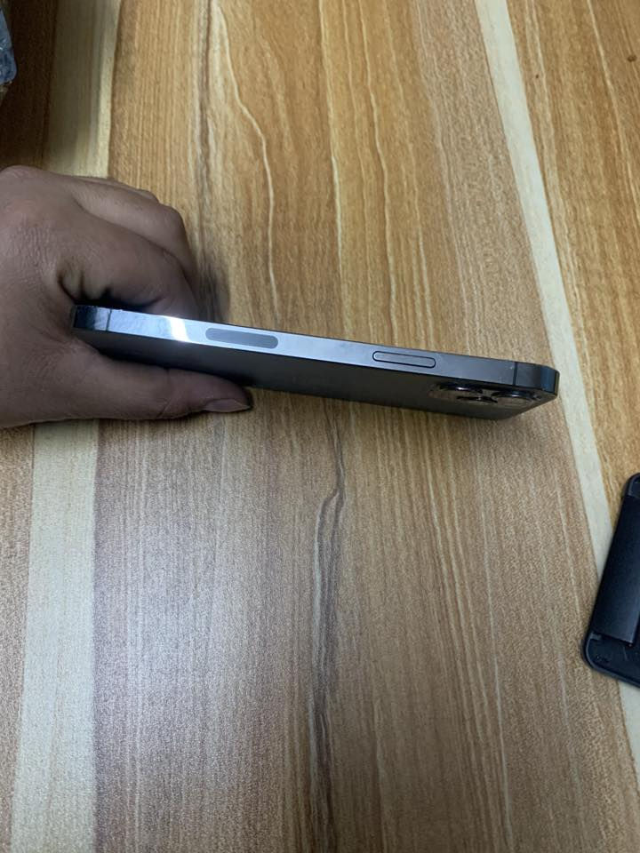 ليدور مناسب يمي وبس
لا دولار ولا ملايين ملك المناسب اني  

ركزلي بلمنشور غير الذاكرهنً ماكو 

12 برو مبدل شاشه وبطاريه

تجي وتشوف بعيينك شاشه بيها فطر صغير مناثر ولا مبين 

فيس ايدي شغال سماعات اتصال مكفول كلشي شغال 

وسعره بلاش ذاكرته 256 بطاريته 100 

ليش تشتشري ب 350 ولا 290 ولا 250 

سعره 215 الف قفل قفل 

ضهر مكسور وتصوير موجود ليفيده يجي ياخذه 

سعره 230 الف قفل 

بغداد حي العامل 

كفر وي جهاز فقط 

*********** بي واتس
