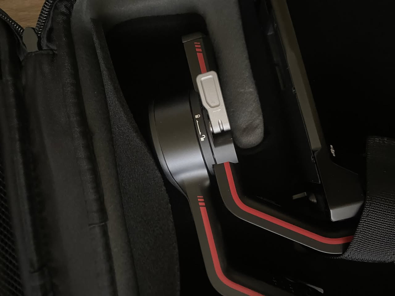 رونين DJI RS3 أصلي – نظيف جداً — استخدام ٤ مرات فقط
للبيع جهاز DJI Ronin RS3 بحالة ممتازة، استخدام خفيف ونظيف، بدون أي مشاكل

المحتويات:

الرونين كامل

اليد الجانبية (HAND)

الترايبود (Stand)

البطارية الأصلية

الحقيبة الأصلية

جميع الإكسسوارات الظاهرة بالصور

السبب: عدم الحاجة

الحالة: ممتازة جداً

السعر: 700,000 د.ع قابل للتفاوض

للتواصل:***********
